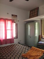 bedrooms 1