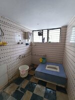 Sub Unit : bathrooms 1