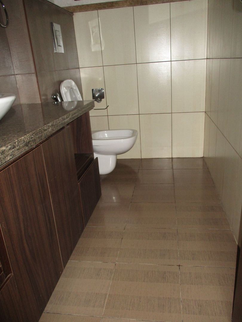 Bathroom 7