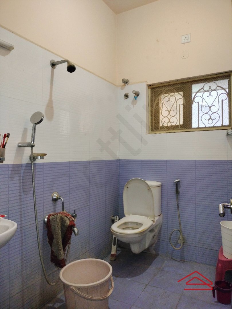 bathroom 5
