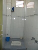Sub Unit : bathrooms 1