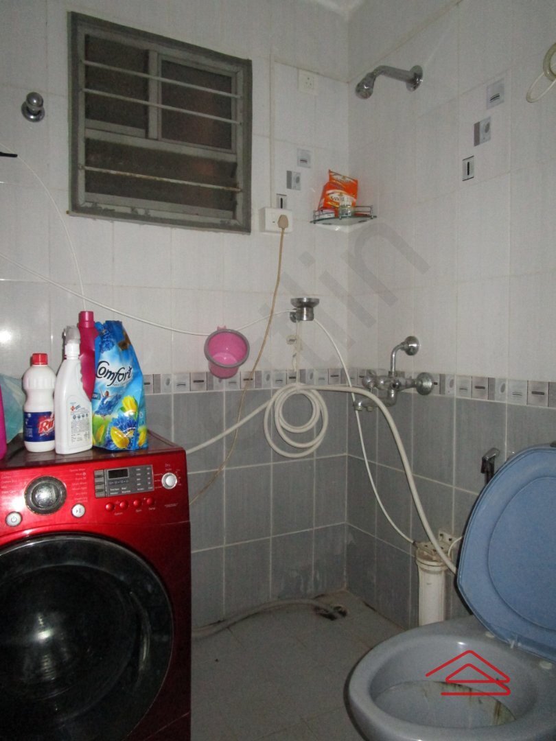 Bathroom 2