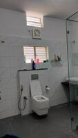 bathrooms 3
