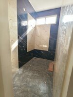 Sub Unit : bathrooms 1