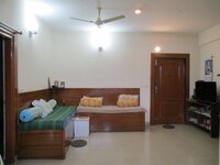Hall 1