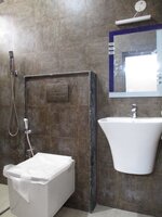 Sub Unit : bathrooms 4
