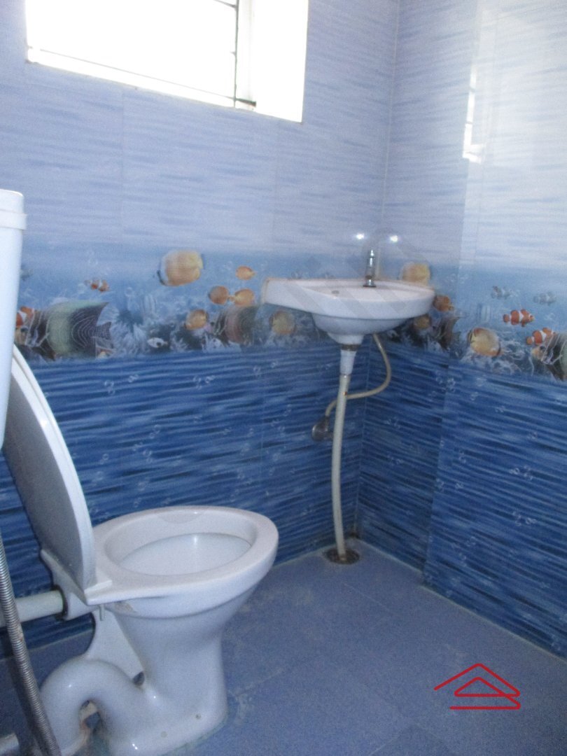 Sub Unit : bathrooms 2