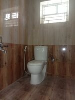 Sub Unit : bathrooms 4
