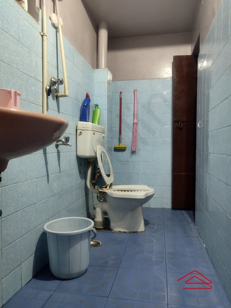 Sub Unit : bathrooms 2