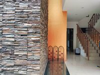 Hall 1