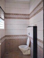 Servant Bathroom 1
