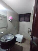 bathrooms 1