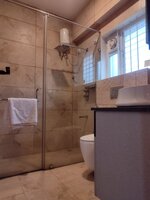 bathrooms 4