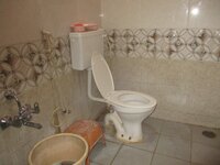 Sub Unit : bathrooms 2