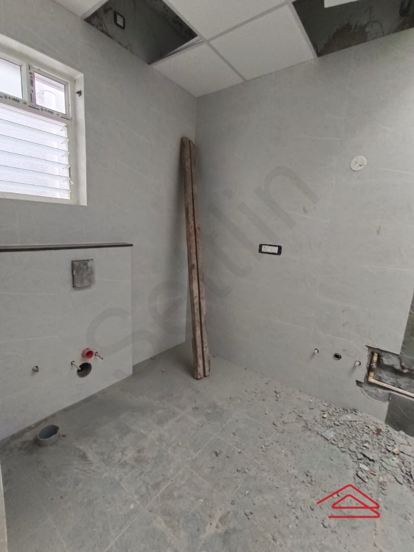 Bathroom 4