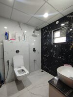 Sub Unit : bathrooms 2
