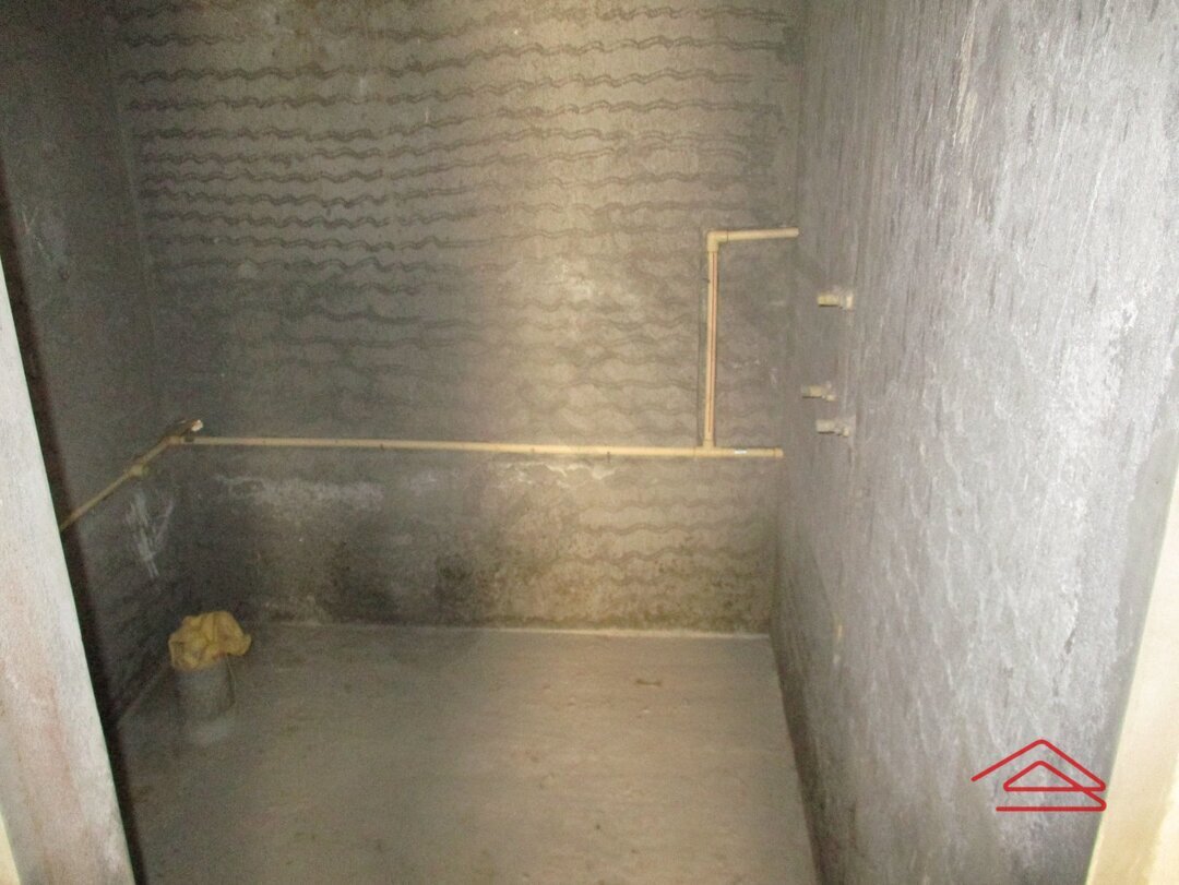 Sub Unit : bathrooms 1