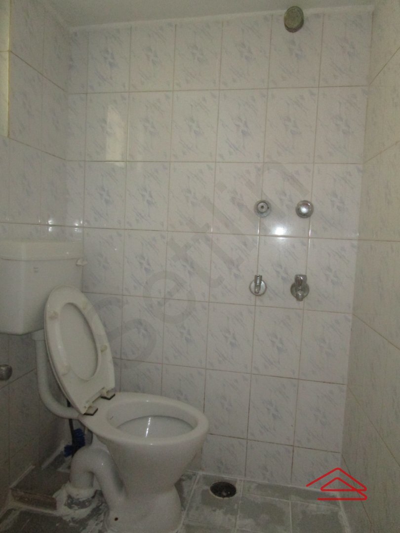 Sub Unit : bathrooms 1