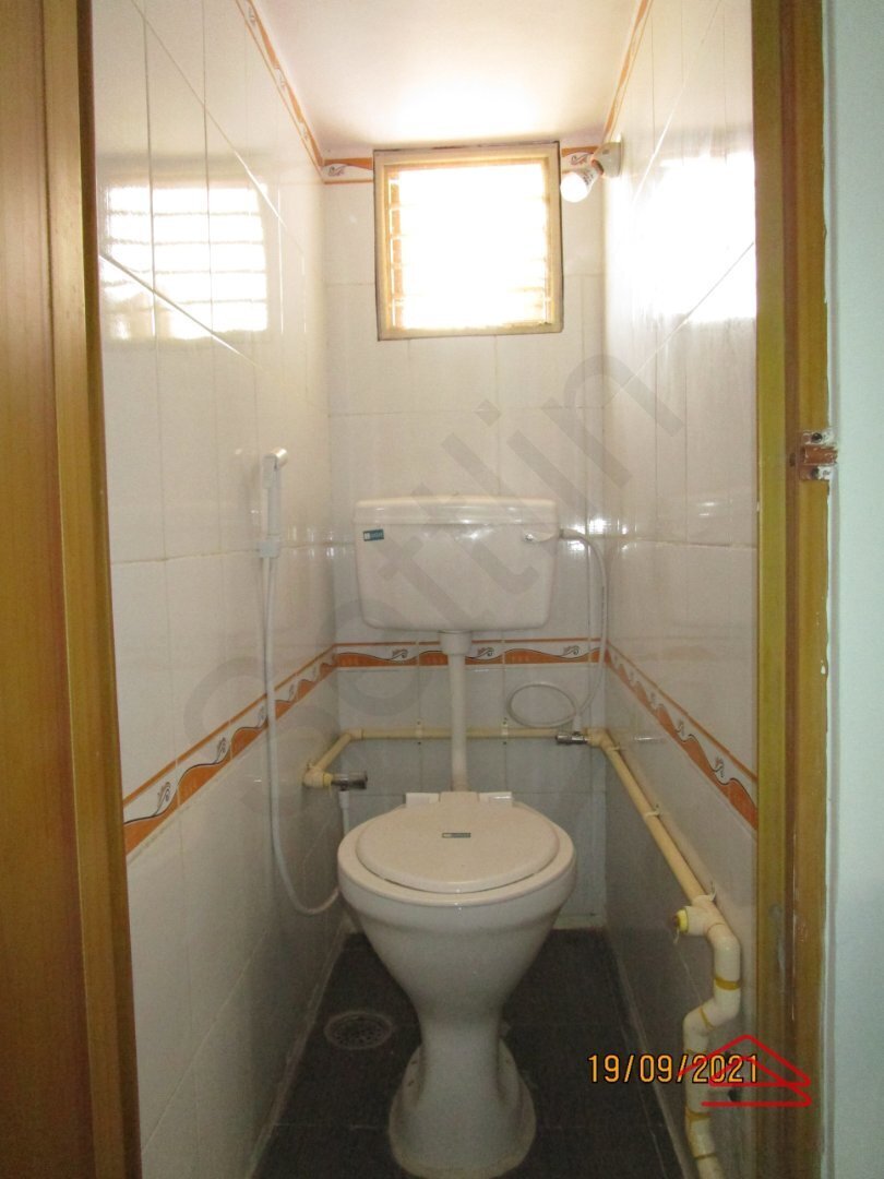 Sub Unit : bathrooms 2