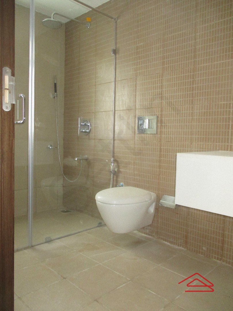 Bathroom 4
