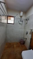 Sub Unit : bathrooms 2