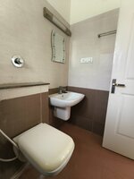 Sub Unit : bathrooms 1