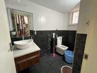 bathrooms 2