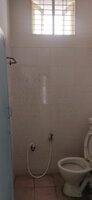 Sub Unit : bathrooms 1