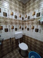 Sub Unit : bathrooms 2