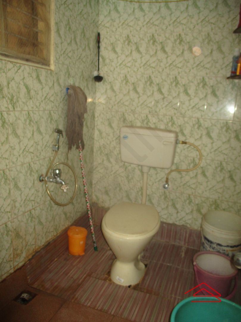 Sub Unit : Bathroom 1