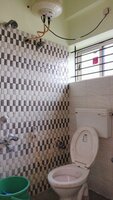 Sub Unit : bathrooms 2