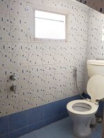 Sub Unit : bathrooms 1
