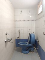 Sub Unit : bathrooms 2