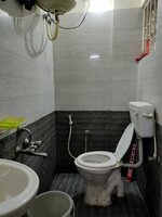 Sub Unit : bathrooms 1