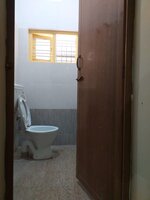 Sub Unit : bathrooms 2