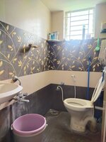 Sub Unit : bathrooms 1