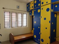 bedrooms 2