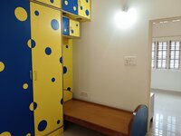 bedrooms 2