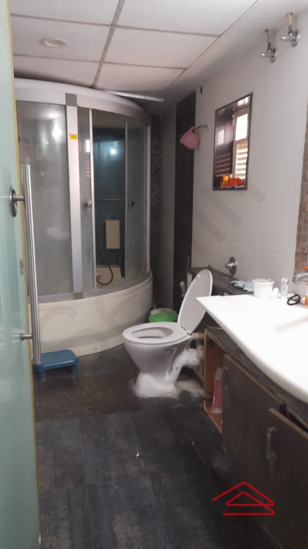 Bathroom 3
