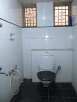 Sub Unit : bathrooms 3