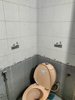 bathrooms 1