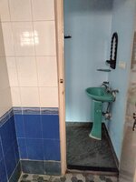 bathrooms 4