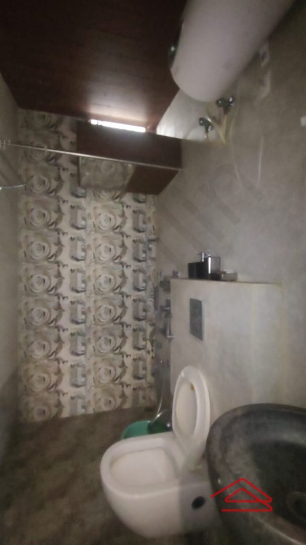 Bathroom 4