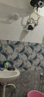 Sub Unit : bathrooms 1