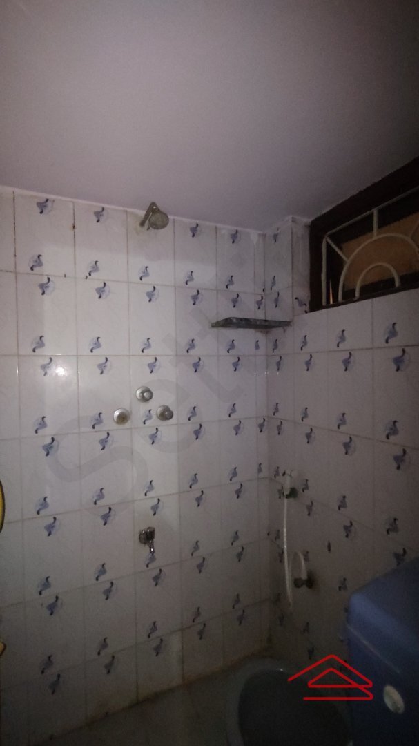 Sub Unit : bathrooms 1