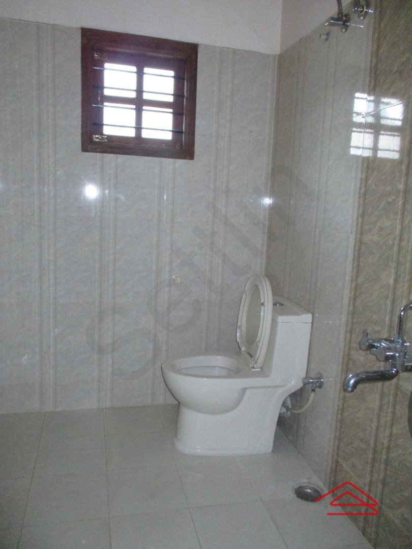 Sub Unit : bathrooms 3