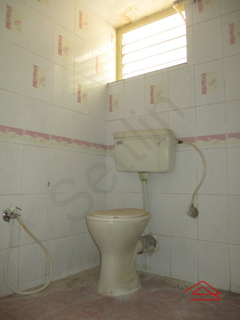 Sub Unit : bathrooms 1