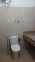 Servant Bathroom 1
