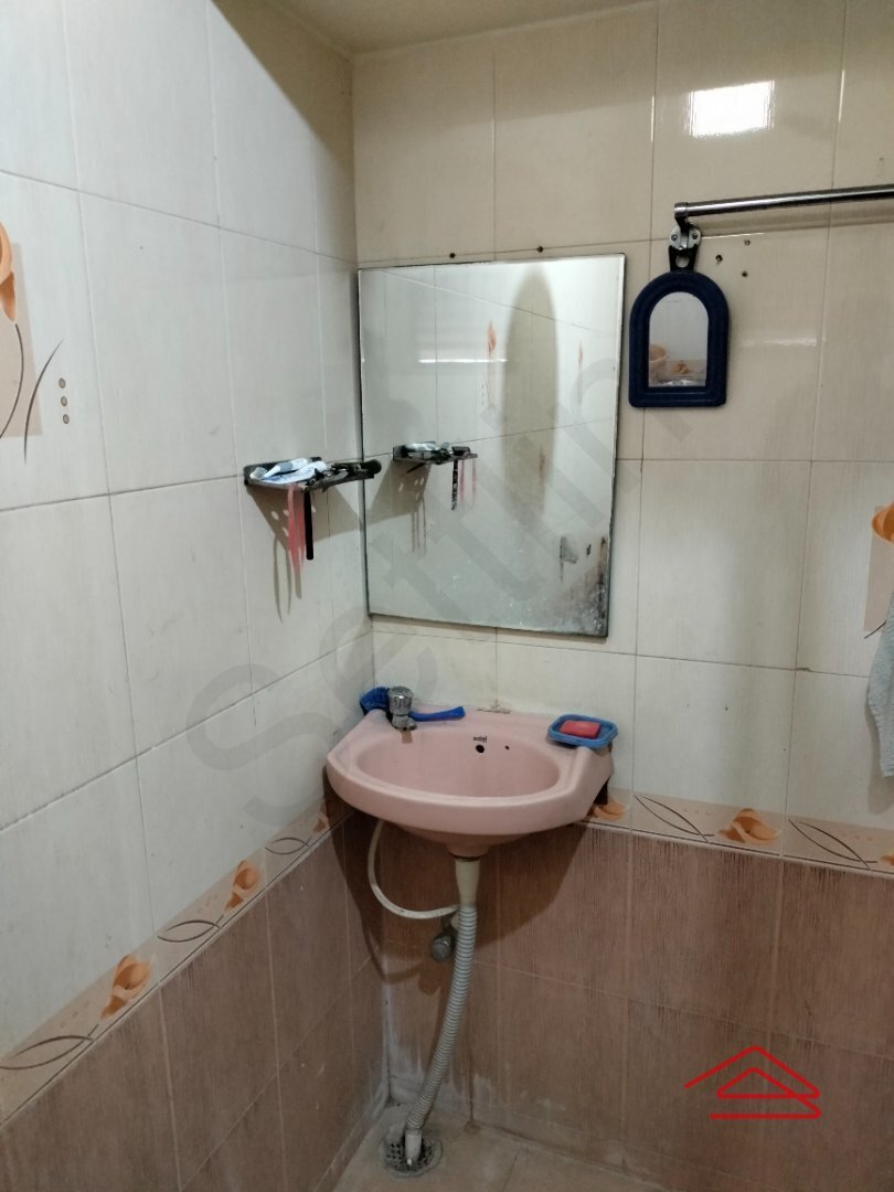 Sub Unit : bathrooms 3