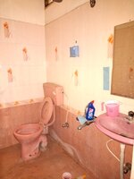 Sub Unit : bathrooms 2